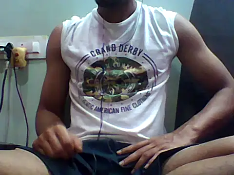 Snapshot of sunny26814 chatting on February 24, 2026, 6:53 pm sunny26814 online show from February 24, 2026, 6:53 pm