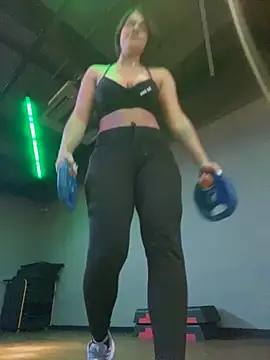 Snapshot of BellaLeclair chatting on December 5, 2025, 2:37 pm BellaLeclair online show from December 5, 2025, 2:37 pm