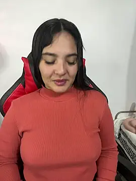 Snapshot of meli__brown chatting on February 9, 2026, 8:45 am meli brown online show from February 9, 2026, 8:45 am