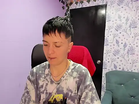 Snapshot of _Hannah_Hot chatting on November 8, 2025, 2:59 am Hannah Hot online show from November 8, 2025, 2:59 am