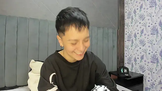 Snapshot of _Hannah_Hot chatting on November 30, 2025, 1:28 am Hannah Hot online show from November 30, 2025, 1:28 am