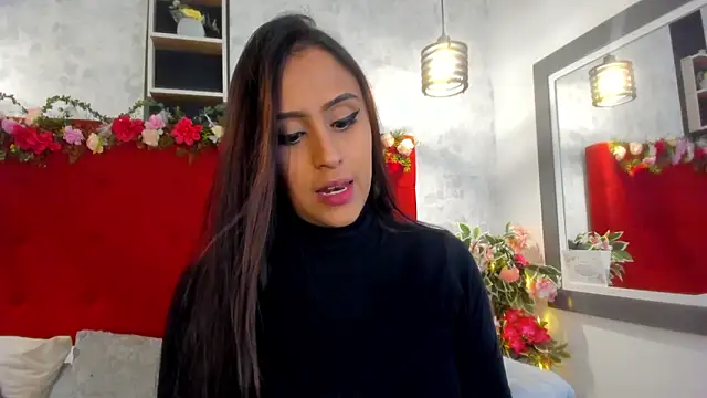 SarahEscobarr online show from November 6, 2025, 5:11 am