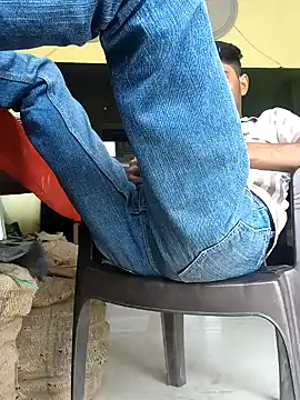 Snapshot of OmeningFurorji chatting on March 12, 2026, 6:50 am OmeningFurorji online show from March 12, 2026, 6:50 am