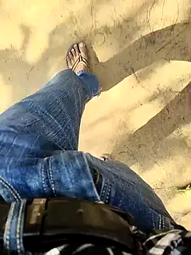 Snapshot of OmeningFurorji chatting on February 8, 2026, 8:12 am OmeningFurorji online show from February 8, 2026, 8:12 am