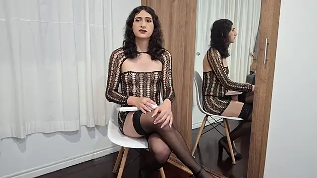 kayleesims  online show from December 19, 2025, 1:53 am