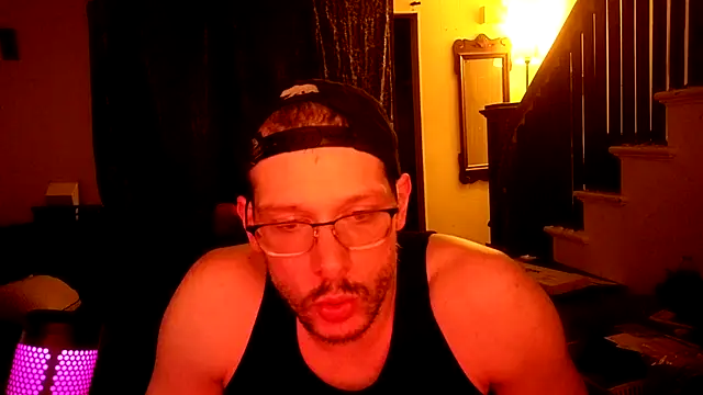 MasterDaddyCool online show from August 4, 2026, 3:00 am