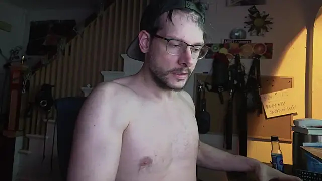MasterDaddyCool online show from April 28, 2026, 3:00 am