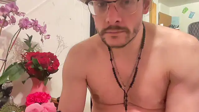 Snapshot of MasterDaddyCool chatting on March 12, 2026, 11:03 am MasterDaddyCool online show from March 12, 2026, 11:03 am