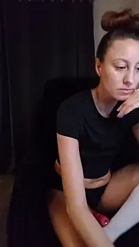 Snapshot of AnneNay chatting on April 17, 2026, 3:42 am AnneNay online show from April 17, 2026, 3:42 am