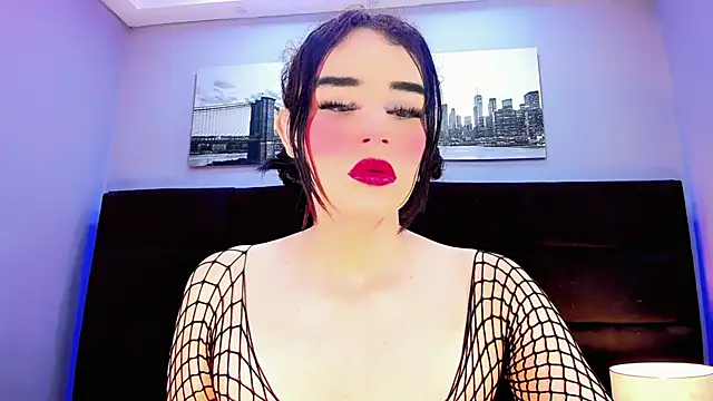 Valeria Rouss online show from October 12, 2025, 1:01 pm