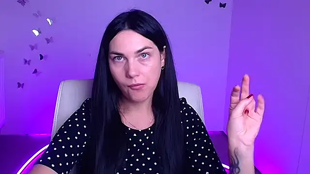 Lune Moon online show from September 13, 2025, 11:32 am