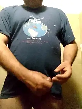 Snapshot of CurableMow chatting on September 20, 2025, 8:36 pm CurableMow online show from September 20, 2025, 8:36 pm