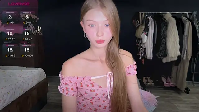 Snapshot of holylisssa chatting on October 9, 2025, 5:46 pm holylisssa online show from October 9, 2025, 5:46 pm