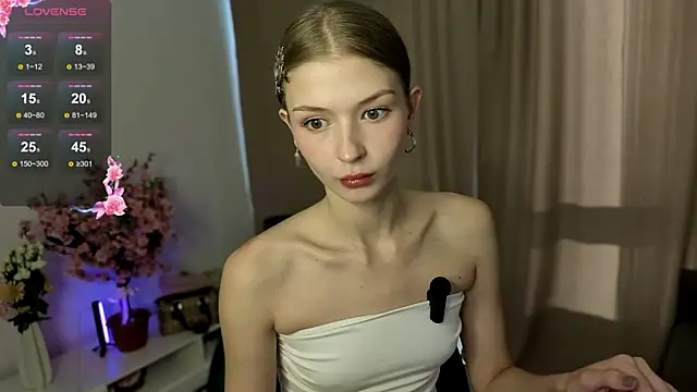 Snapshot of holylisssa chatting on November 5, 2025, 10:29 am holylisssa online show from November 5, 2025, 10:29 am