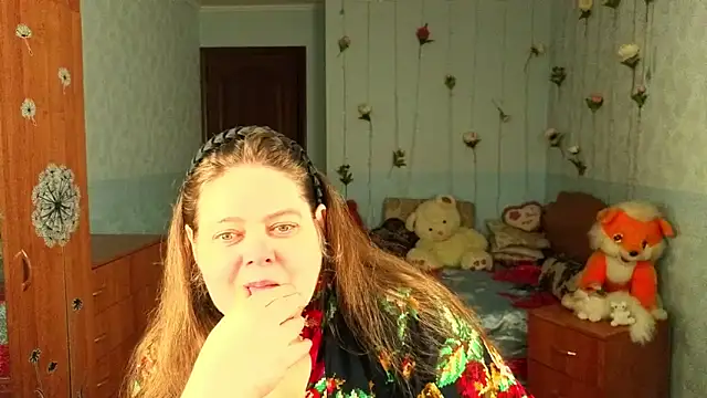 Audrey Aura online show from November 10, 2025, 5:12 am