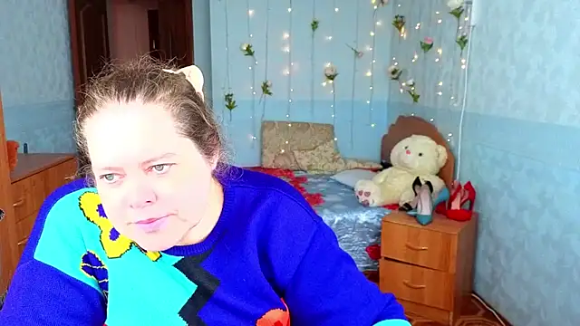 Audrey Aura online show from October 11, 2025, 5:19 am