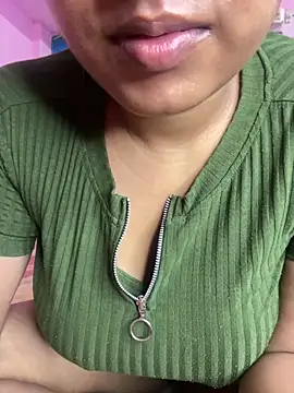 Snapshot of Priyajaanbaby chatting on August 6, 2026, 2:17 am Priyajaanbaby online show from August 6, 2026, 2:17 am