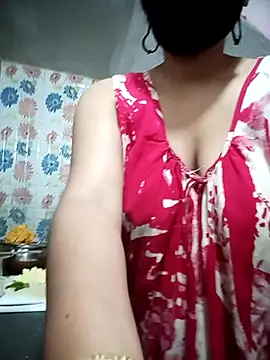 Snapshot of Priyajaanbaby chatting on November 7, 2025, 6:07 am Priyajaanbaby online show from November 7, 2025, 6:07 am