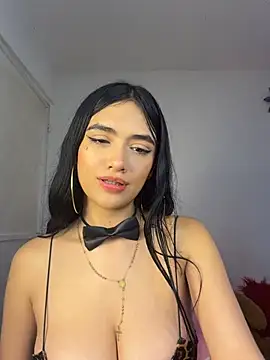mandy222  online show from June 26, 2026, 5:46 am
