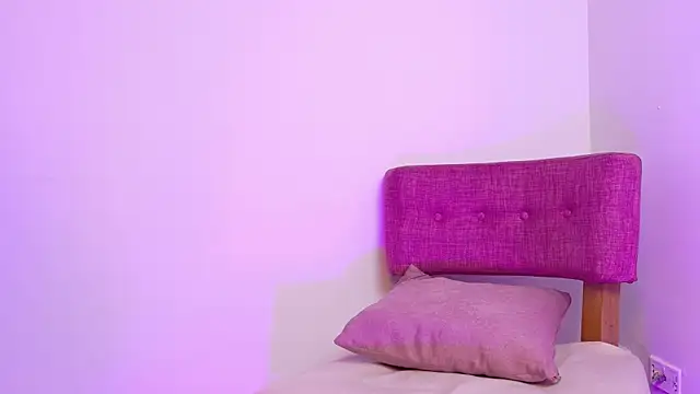 KITY HILL online show from November 2, 2025, 5:34 am