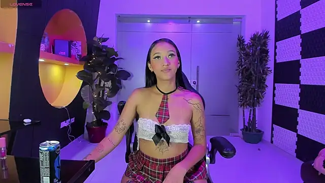 Snapshot of SamantaKane chatting on October 16, 2025, 3:37 am SamantaKane online show from October 16, 2025, 3:37 am