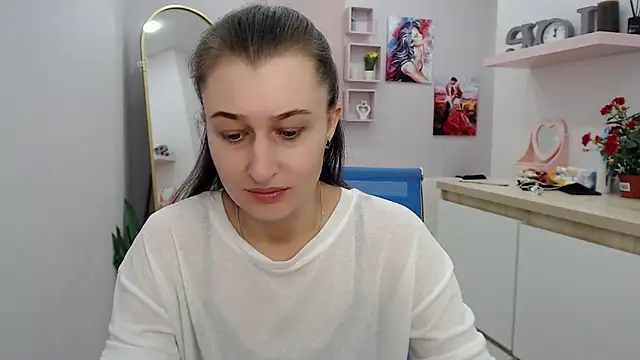 Snapshot of muriel_elvin chatting on October 25, 2025, 7:29 am muriel elvin online show from October 25, 2025, 7:29 am