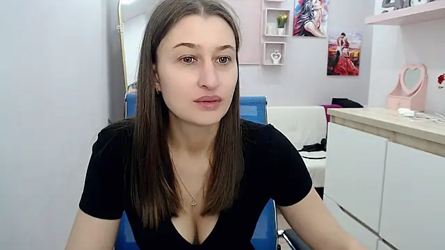 Snapshot of muriel_elvin chatting on October 14, 2025, 8:15 am muriel elvin online show from October 14, 2025, 8:15 am