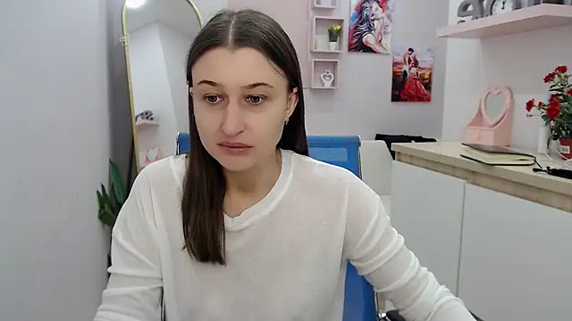 Snapshot of muriel_elvin chatting on October 13, 2025, 9:22 am muriel elvin online show from October 13, 2025, 9:22 am