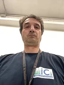 Snapshot of sasatimido chatting on June 3, 2026, 2:33 pm sasatimido online show from June 3, 2026, 2:33 pm