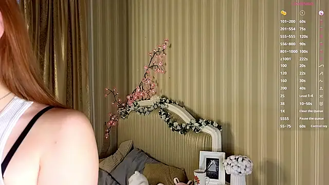 Juuulia  online show from March 20, 2026, 1:23 pm