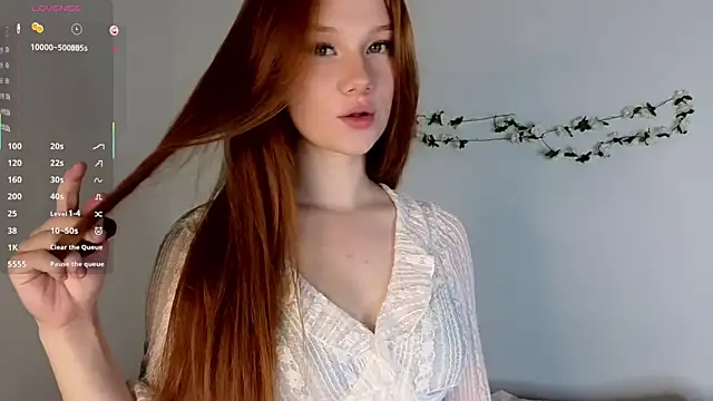 Snapshot of Juuulia_ chatting on July 17, 2026, 2:36 pm Juuulia online show from July 17, 2026, 2:36 pm