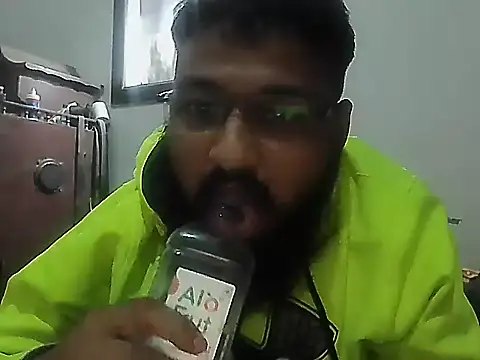 Dollseye online show from November 25, 2025, 6:30 pm