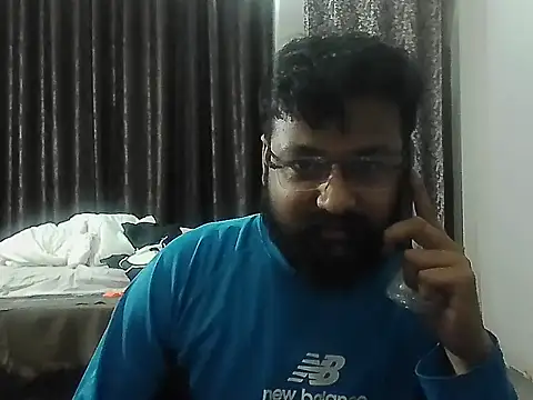 Dollseye online show from February 17, 2026, 1:52 pm