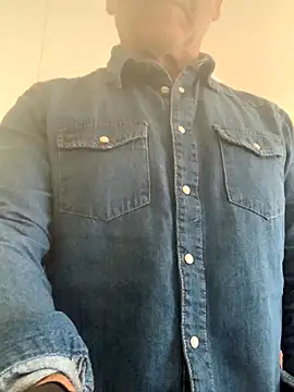 Snapshot of MARCO_NI chatting on December 2, 2025, 2:52 pm MARCO NI online show from December 2, 2025, 2:52 pm