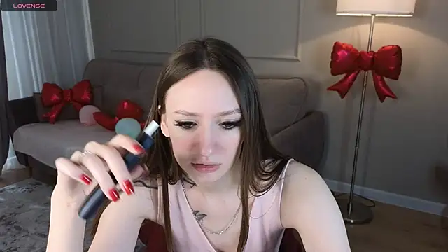 cutienaughtygirl online show from March 21, 2026, 3:30 am