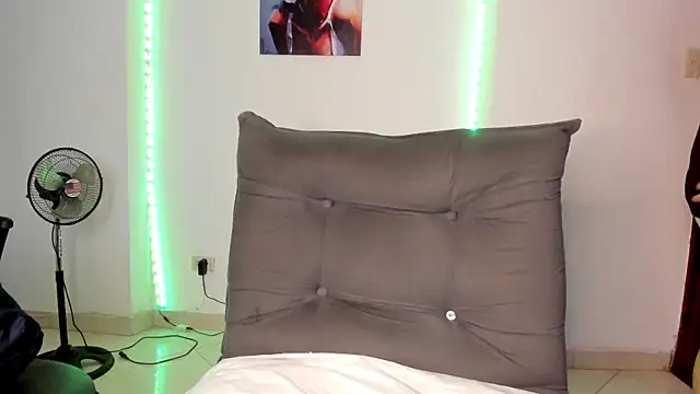 rouse red online show from December 20, 2025, 1:25 pm