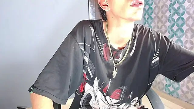 Snapshot of briamhoconor_xh chatting on May 31, 2026, 2:50 am briamhoconor xh online show from May 31, 2026, 2:50 am