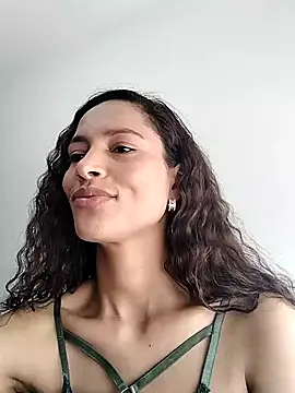 Snapshot of SofiaDelicia chatting on September 14, 2025, 3:45 pm SofiaDelicia online show from September 14, 2025, 3:45 pm