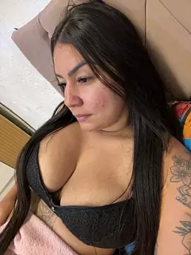 julianamascarada online show from July 21, 2026, 12:57 am