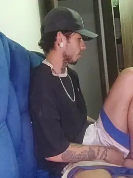 Tattoboy19cm online show from November 29, 2025, 3:06 am