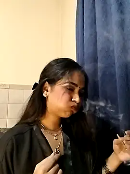 cute indianxo online show from May 3, 2026, 8:01 pm