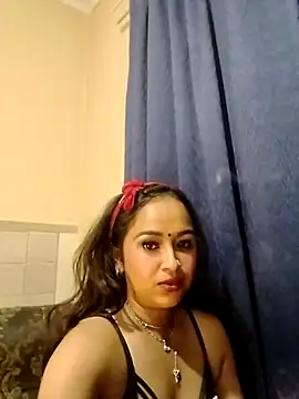 cute indianxo online show from April 24, 2026, 5:15 pm