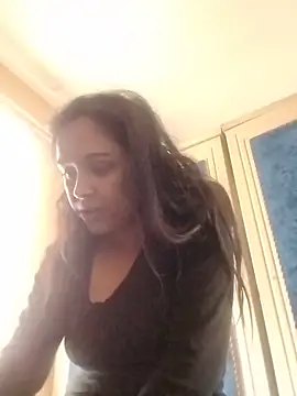 Snapshot of cute_indianxo chatting on June 13, 2026, 10:46 am cute indianxo online show from June 13, 2026, 10:46 am