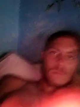 Snapshot of Davidg244 chatting on October 3, 2025, 12:14 am Davidg244 online show from October 3, 2025, 12:14 am