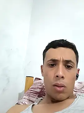 Snapshot of Naymik911 chatting on November 1, 2025, 12:28 am Naymik911 online show from November 1, 2025, 12:28 am