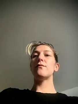 MrsSizzle online show from October 31, 2025, 11:00 pm