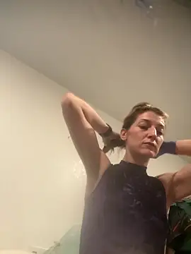 MrsSizzle online show from November 4, 2025, 10:46 pm