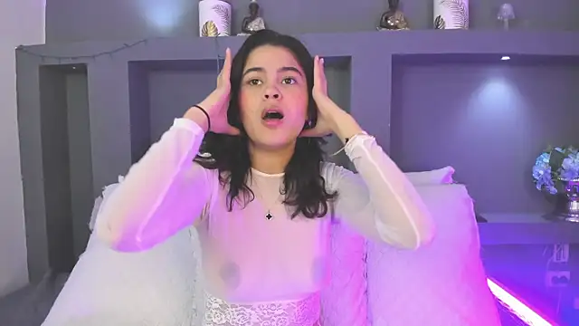 MaiaaCandy online show from October 1, 2025, 3:33 am