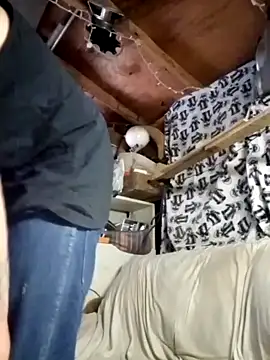 Snapshot of ed31devall chatting on September 11, 2025, 10:10 pm ed31devall online show from September 11, 2025, 10:10 pm