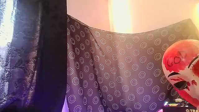 Snapshot of DjDiCKmannOnE chatting on July 5, 2026, 4:25 pm DjDiCKmannOnE online show from July 5, 2026, 4:25 pm